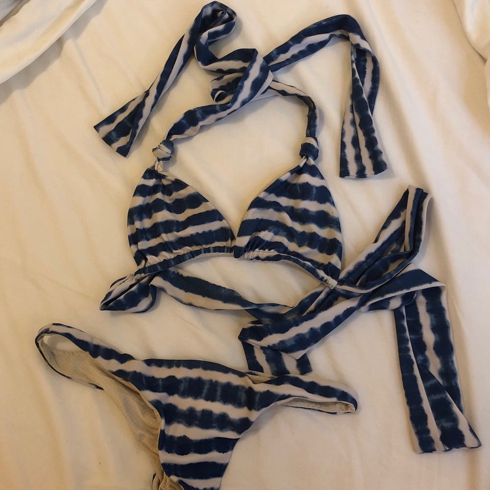 ACACIA PLUMERIA TOP & AXEL BOTTOMS IN PACIFIC TIDE